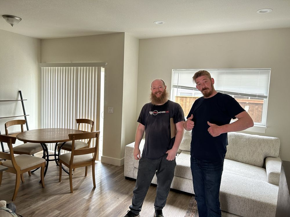 Commercial movers relocating a Lincoln County business